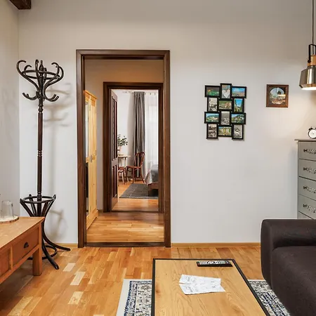 Wood House Republicii Apart-hotel *