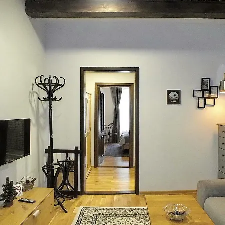 Apart-hotel Wood House Republicii Braşov